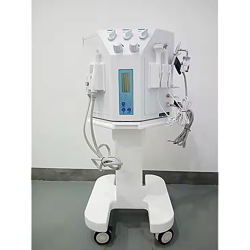 Majhna kozmetična naprava za piling za hidrafacial in anti-aging tretmaje obraza